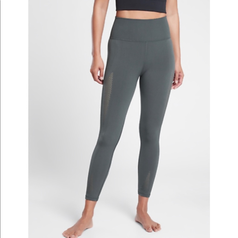Athleta Mudra 7/8 tight